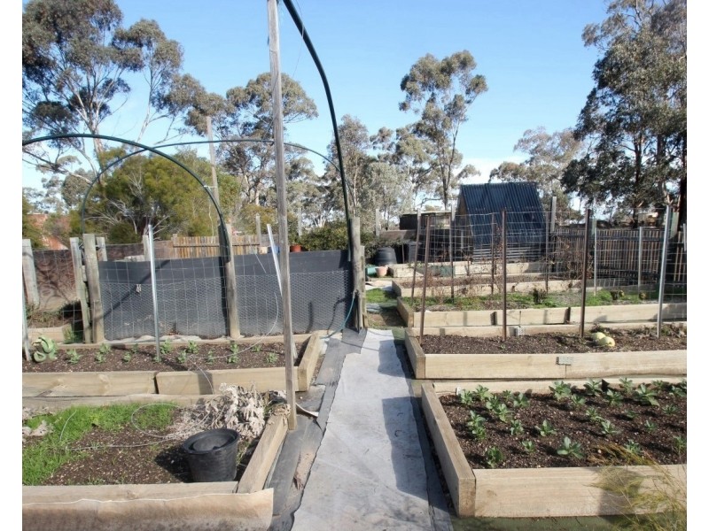 222 Dehnerts Road, Daisy Hill VIC 3465