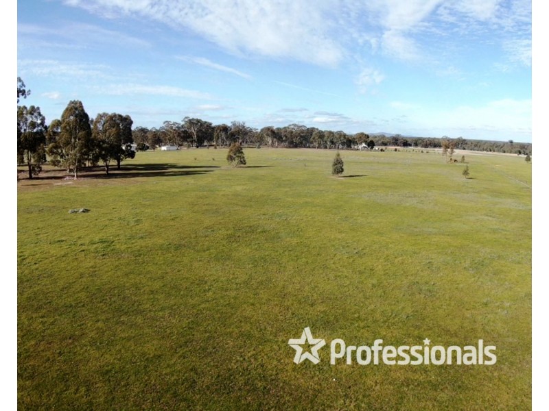 730  Timor – Bromley Road, Bet Bet VIC 3472