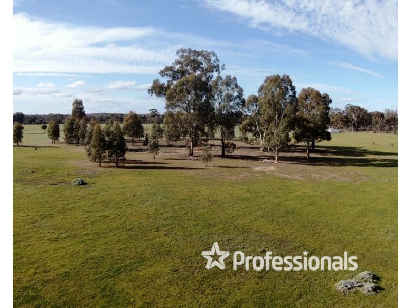 730  Timor – Bromley Road, Bet Bet VIC 3472