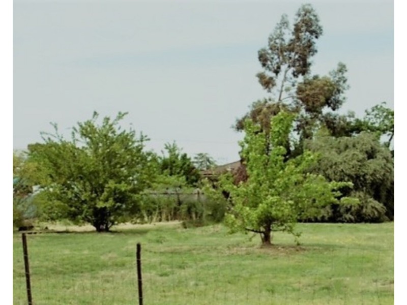 8 Lowenstein Street, Maryborough VIC 3465