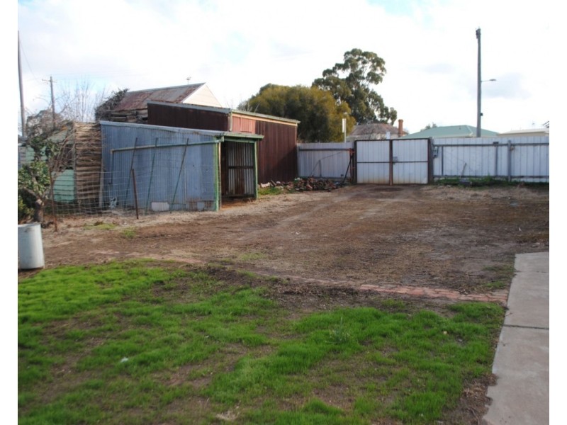 31 Park Road, Maryborough VIC 3465