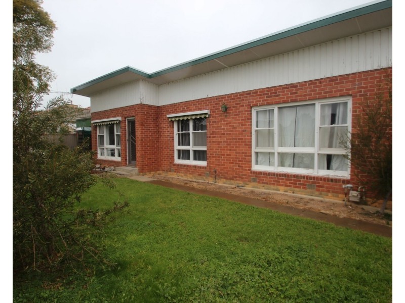 14 Barr Street, Maryborough VIC 3465