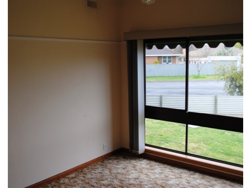 121 Clarendon Street, Maryborough VIC 3465