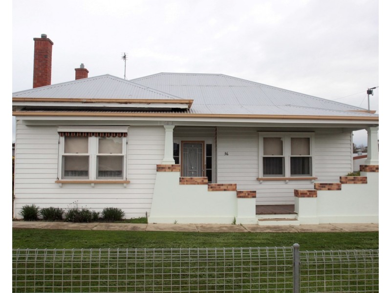 36 Majorca Road, Maryborough VIC 3465