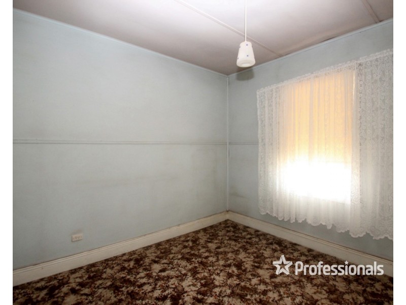 9 Newton Street, Maryborough VIC 3465