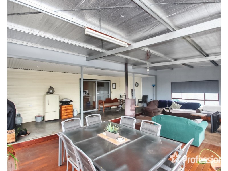 54 Dundas Road, Maryborough VIC 3465