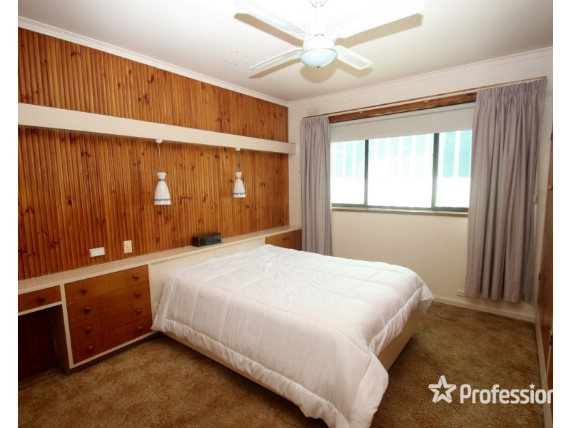 54 Clarke Street, Maryborough VIC 3465