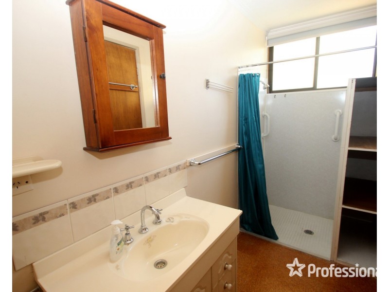 54 Clarke Street, Maryborough VIC 3465