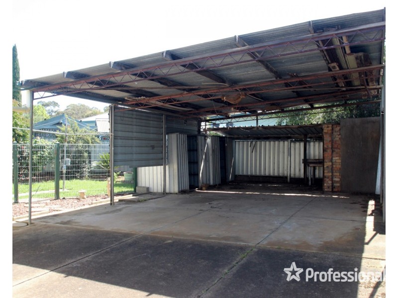 54 Clarke Street, Maryborough VIC 3465