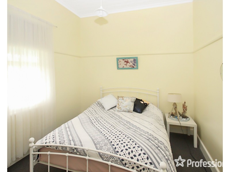 96 Rutherford Street, Avoca VIC 3467