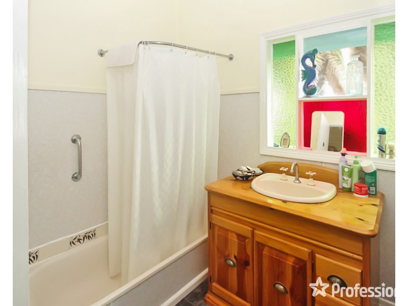 96 Rutherford Street, Avoca VIC 3467