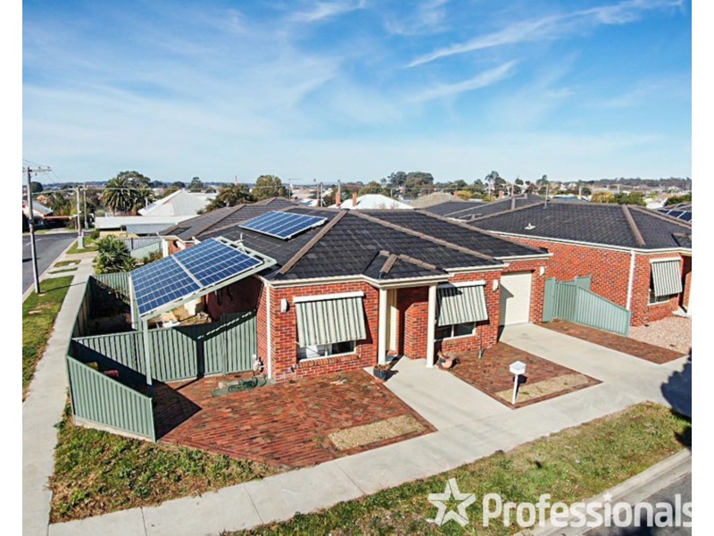 12 Sydney Avenue, Maryborough VIC 3465