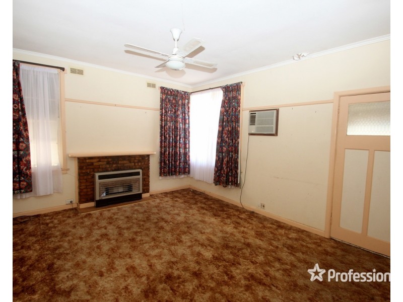 7 Macaulay Street, Maryborough VIC 3465