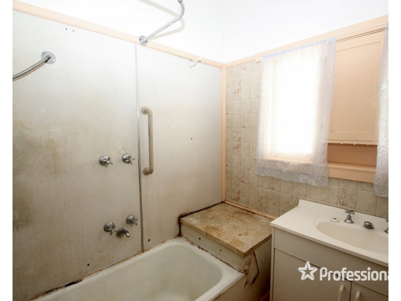 7 Macaulay Street, Maryborough VIC 3465