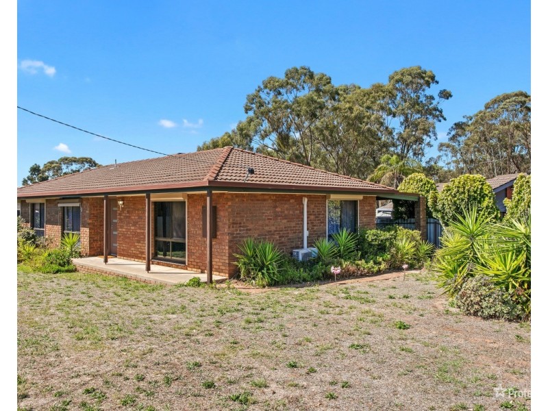 25 Ironbark Drive, Maryborough VIC 3465
