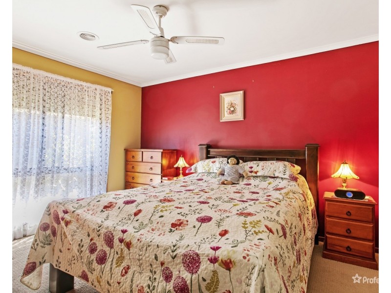 25 Ironbark Drive, Maryborough VIC 3465