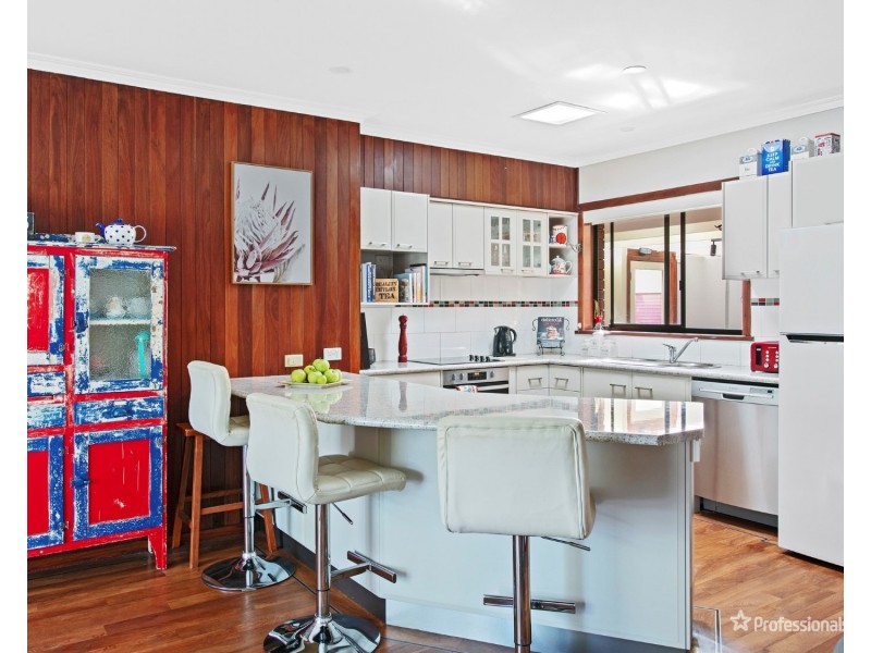 4 Templeton Street, Avoca VIC 3467