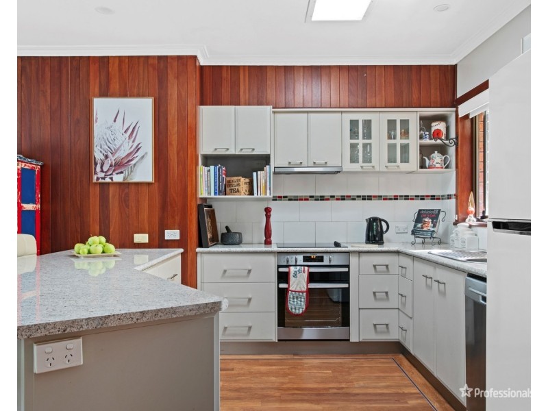 4 Templeton Street, Avoca VIC 3467