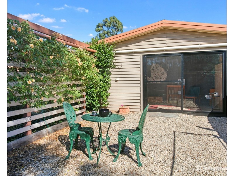 4 Templeton Street, Avoca VIC 3467