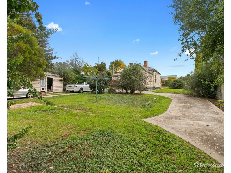 6 Barkly Street, Maryborough VIC 3465