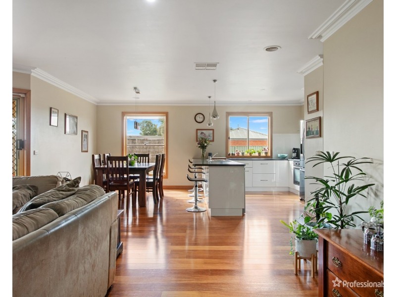 7-9 Powlett Street, Carisbrook VIC 3464