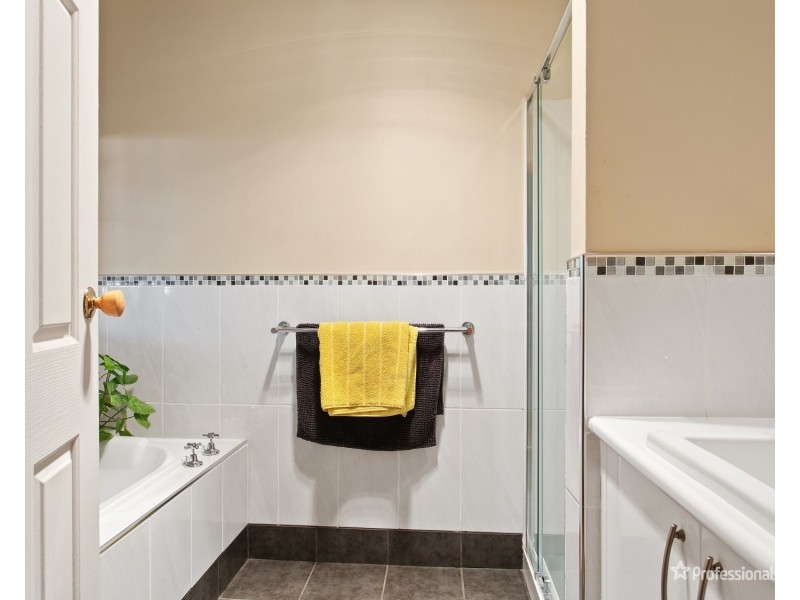 7-9 Powlett Street, Carisbrook VIC 3464