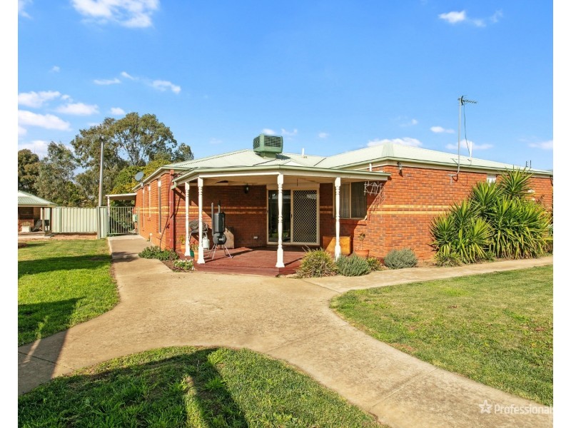 7-9 Powlett Street, Carisbrook VIC 3464