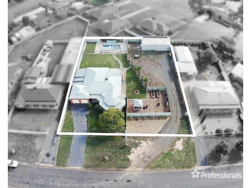 7-9 Powlett Street, Carisbrook VIC 3464