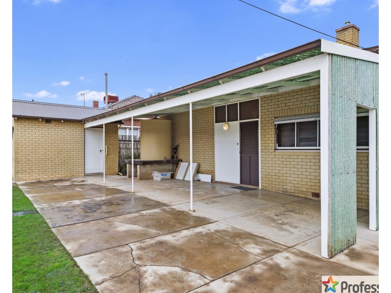 63 Majorca Road, Maryborough VIC 3465