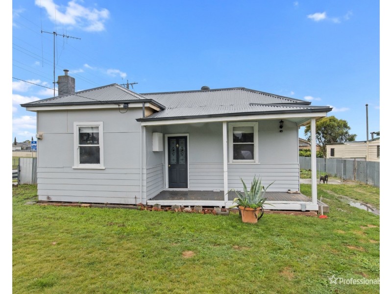 128 Inkerman Street, Maryborough VIC 3465