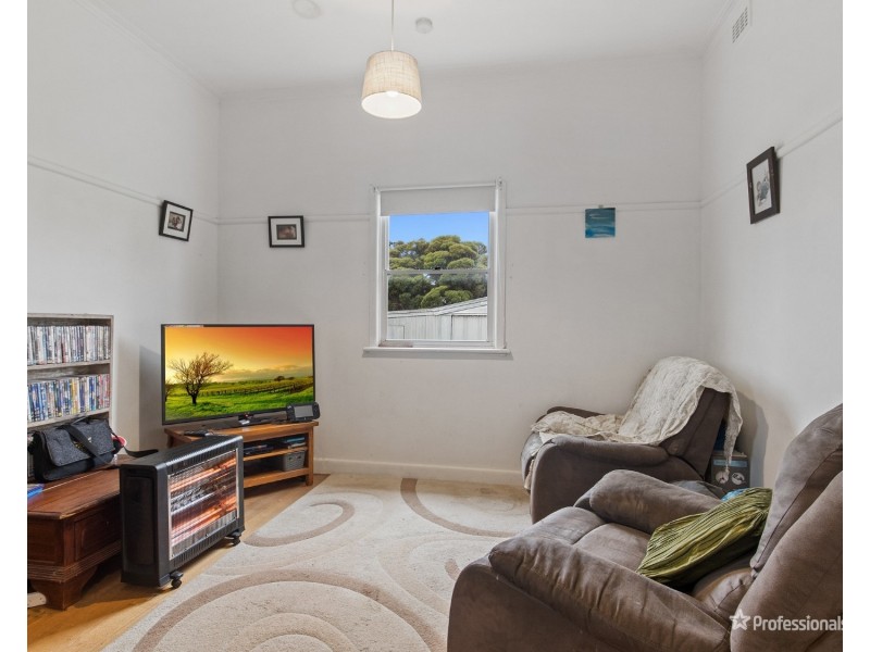 128 Inkerman Street, Maryborough VIC 3465