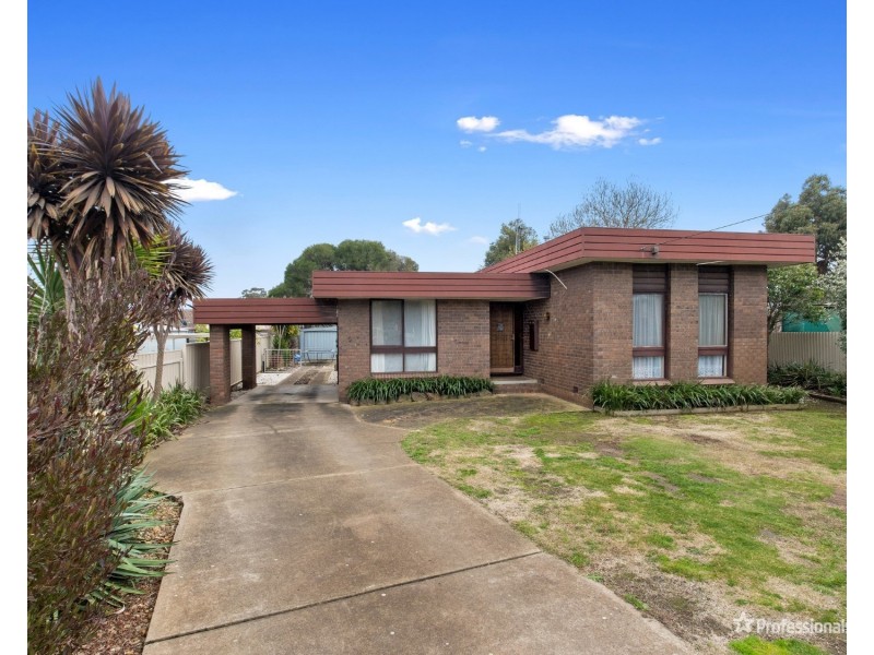 99 Nelson Street, Maryborough VIC 3465