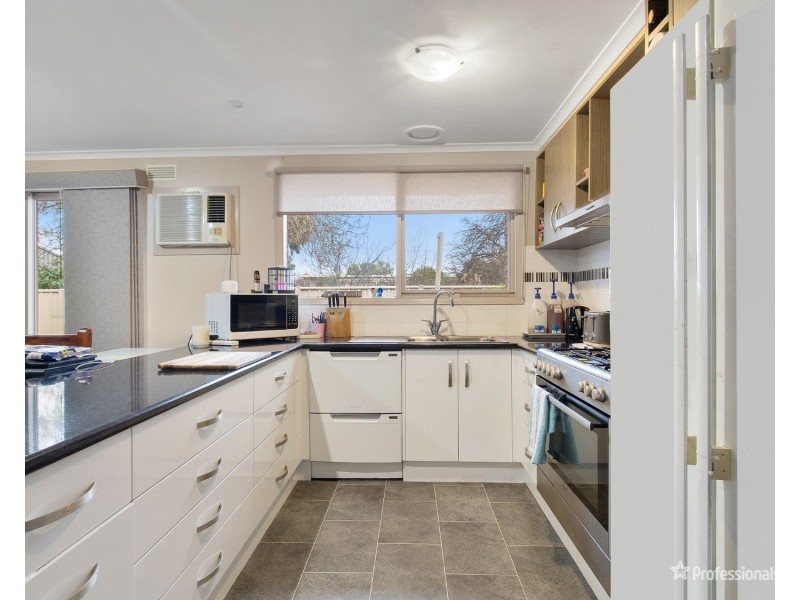 99 Nelson Street, Maryborough VIC 3465