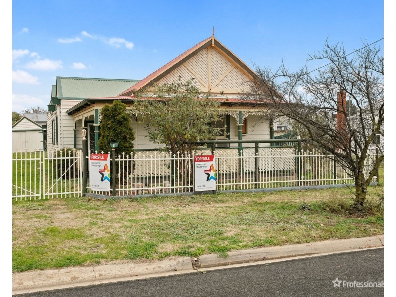 7 Newton Street, Maryborough VIC 3465