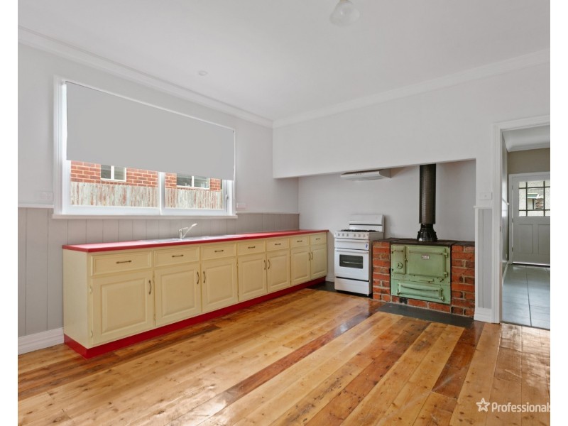 7 Newton Street, Maryborough VIC 3465