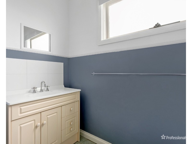 7 Newton Street, Maryborough VIC 3465