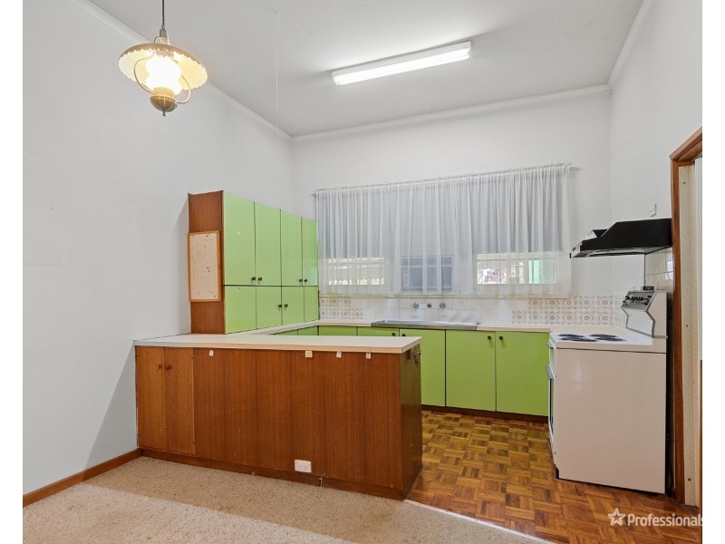 99 Newmarket Road, Carisbrook VIC 3464