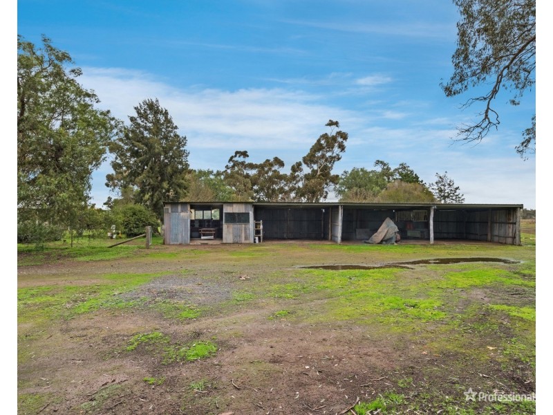 99 Newmarket Road, Carisbrook VIC 3464