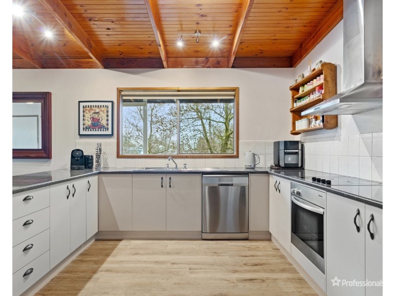 68 Pascoe Street, Avoca VIC 3467