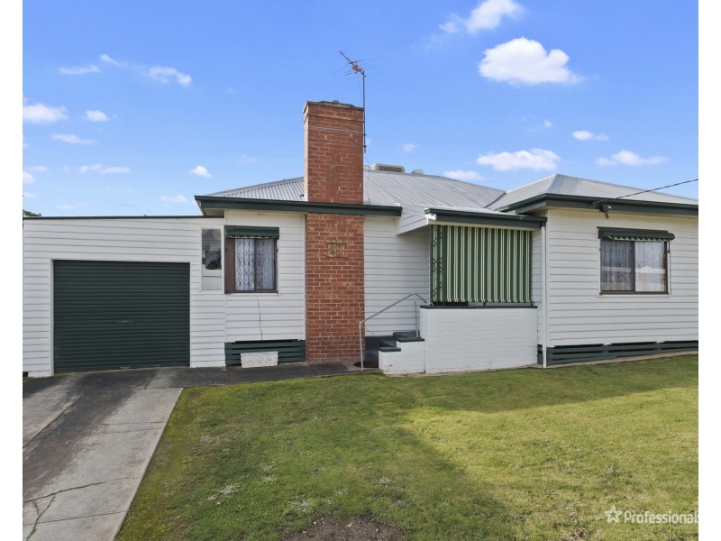 11 Barr Street, Maryborough VIC 3465