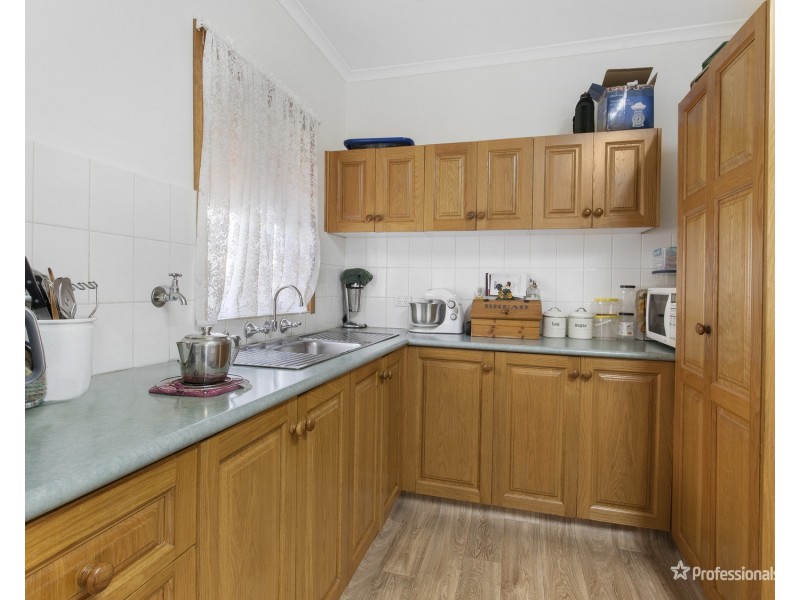 11 Barr Street, Maryborough VIC 3465