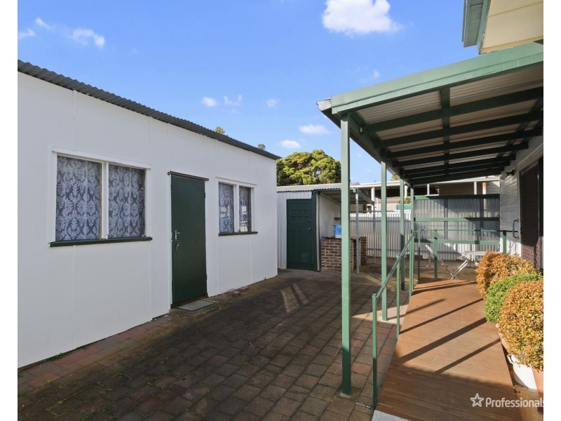 11 Barr Street, Maryborough VIC 3465