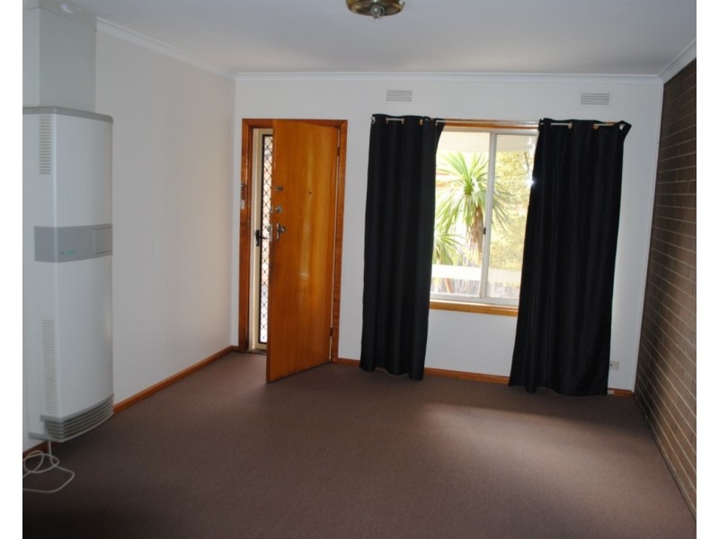 2/21 High Street, Maryborough VIC 3465