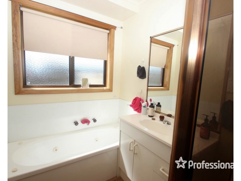 26 Pekin Road, Maryborough VIC 3465