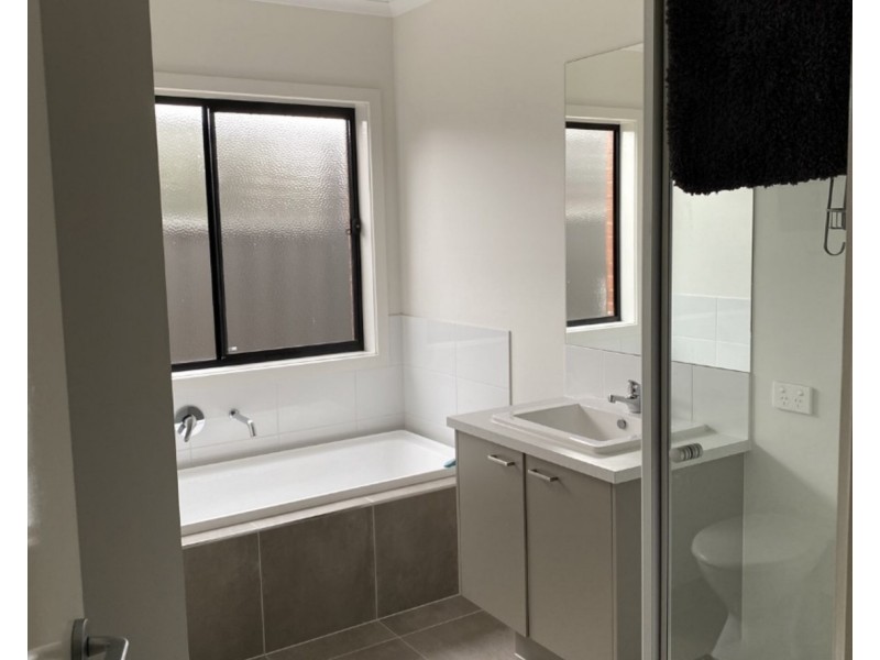 8 Quinn Street, Maryborough VIC 3465