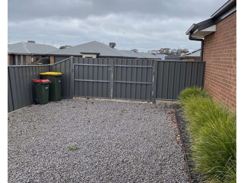 8 Quinn Street, Maryborough VIC 3465