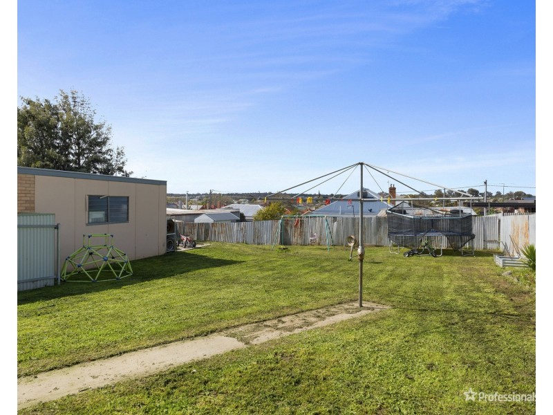 22 Wellington Street, Maryborough VIC 3465