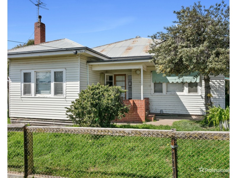 12 Victoria Street, Maryborough VIC 3465