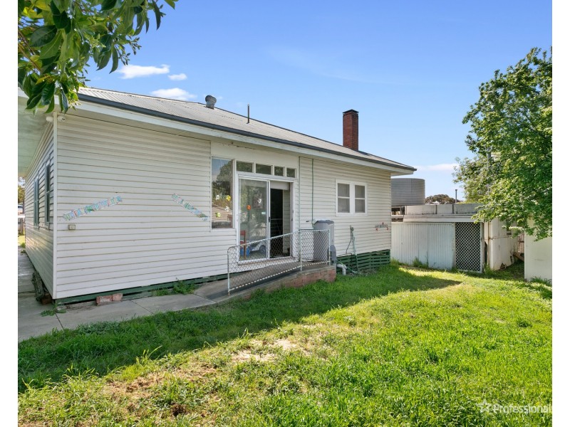 12 Victoria Street, Maryborough VIC 3465