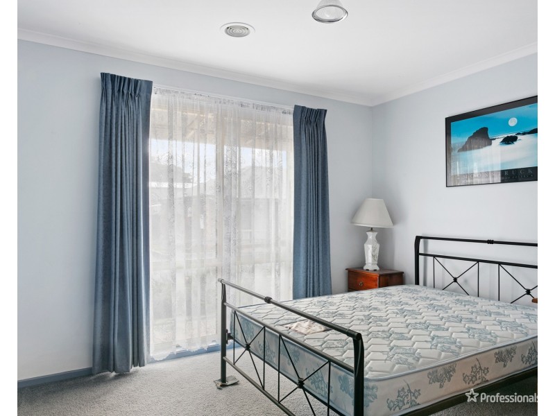 2/8 Virtue Street, Maryborough VIC 3465